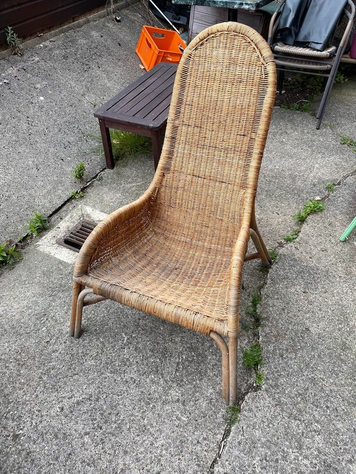 Retro Wicker Armchair with Curved Backrest