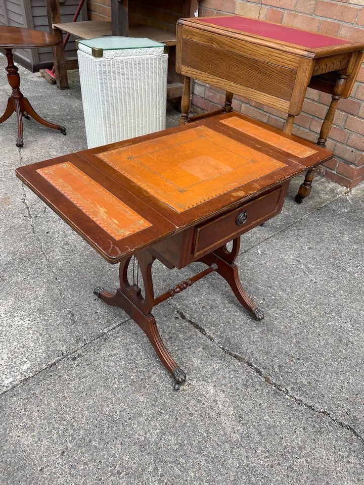 Vintage Mahogany Wood Extendable Coffee Table with 2 Drawers