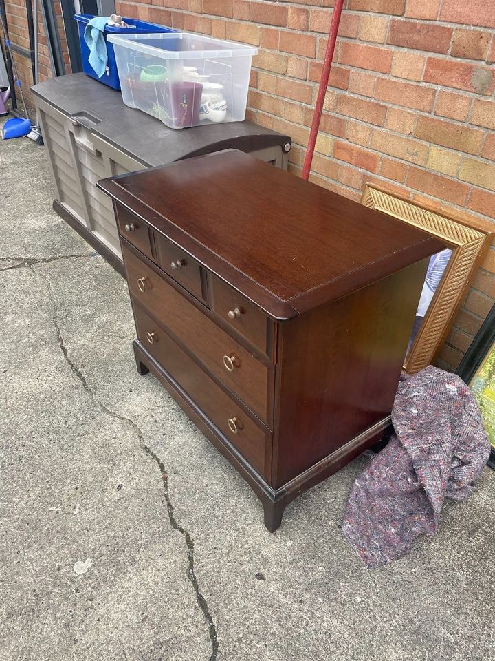 Vintage Stag Minstrel 5 Drawer Chest of Drawers